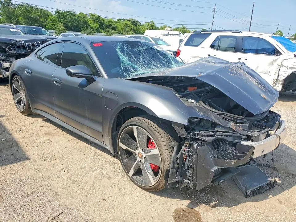 2020 PORSCHE TAYCAN 4S  