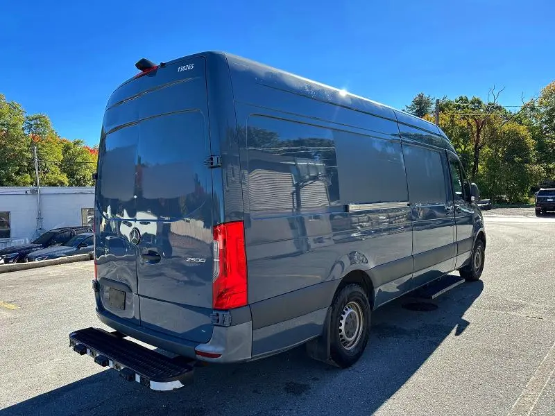 2021 MERCEDES-BENZ SPRINTER 2500  
