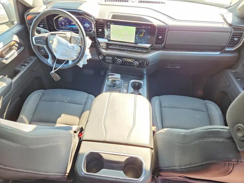 2025 CHEVROLET SILVERADO K1500 LT  