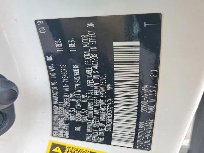 2019 TOYOTA HIGHLANDER SE  