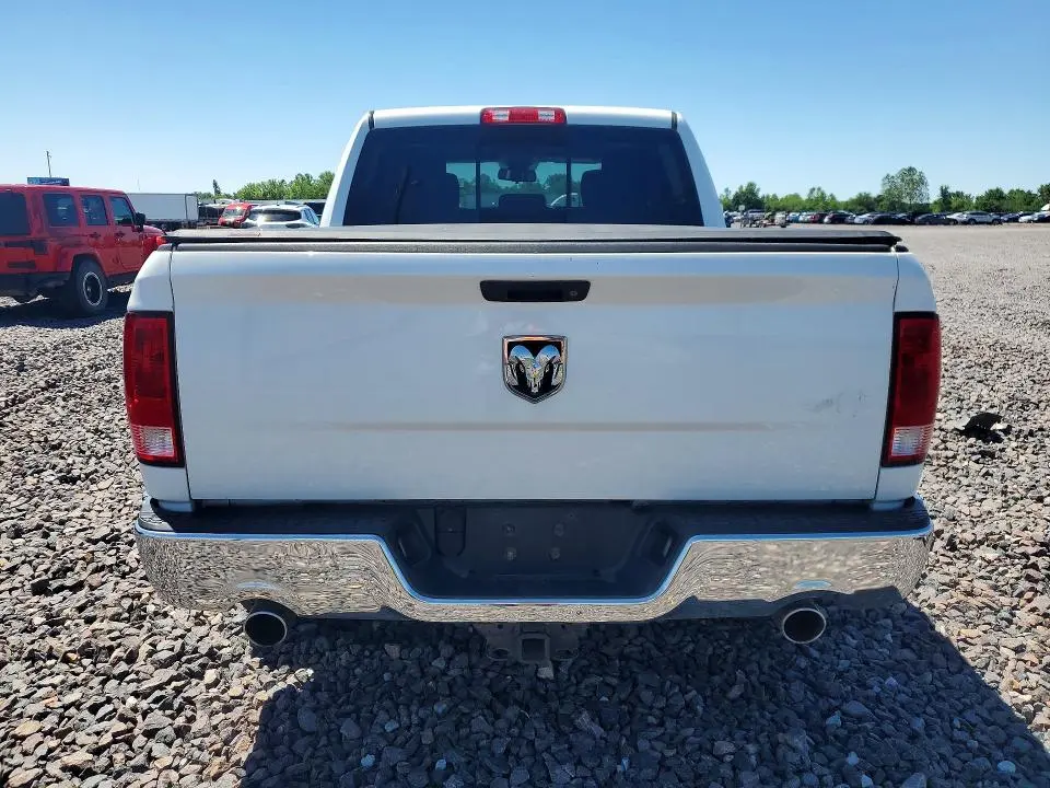 2015 RAM 1500 SLT  