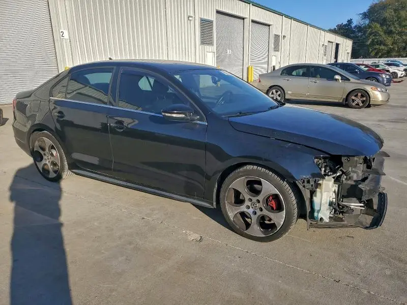 2013 VOLKSWAGEN JETTA GLI  