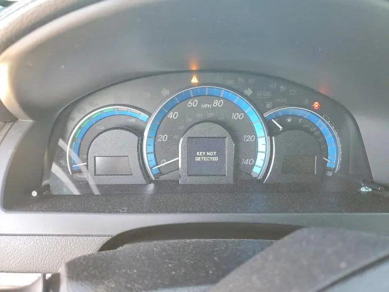 2012 TOYOTA CAMRY HYBRID  