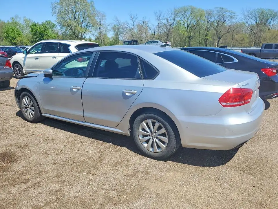 2015 VOLKSWAGEN PASSAT S  
