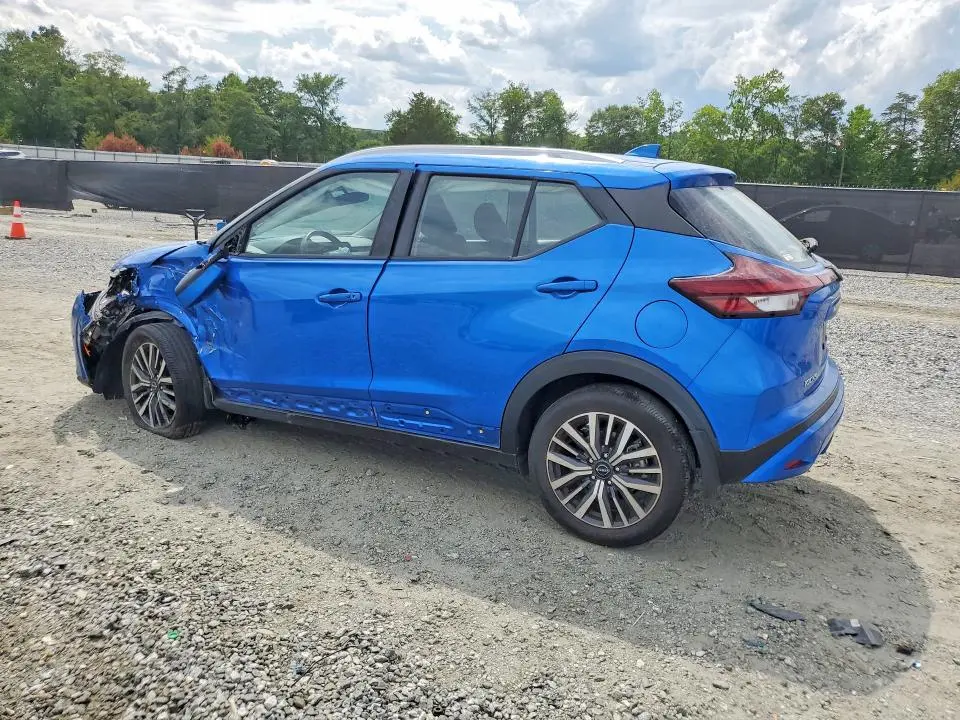 2024 NISSAN KICKS SV  