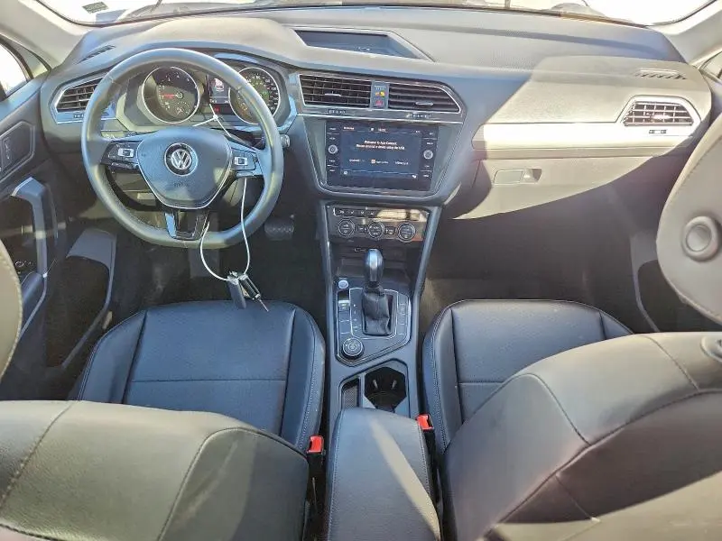 2020 VOLKSWAGEN TIGUAN SE  