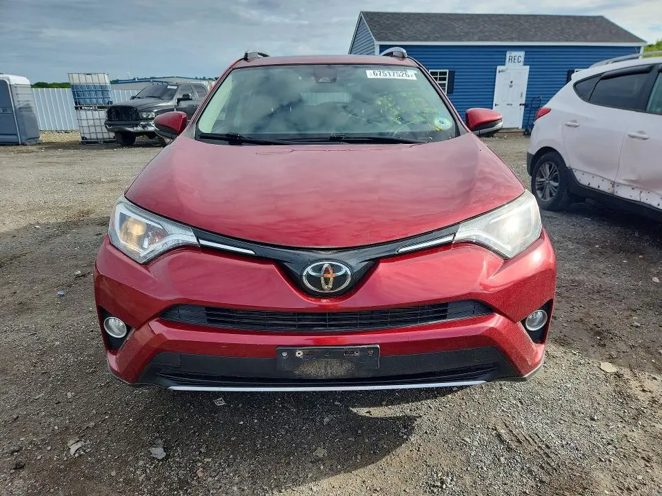 2018 TOYOTA RAV4 XLE  