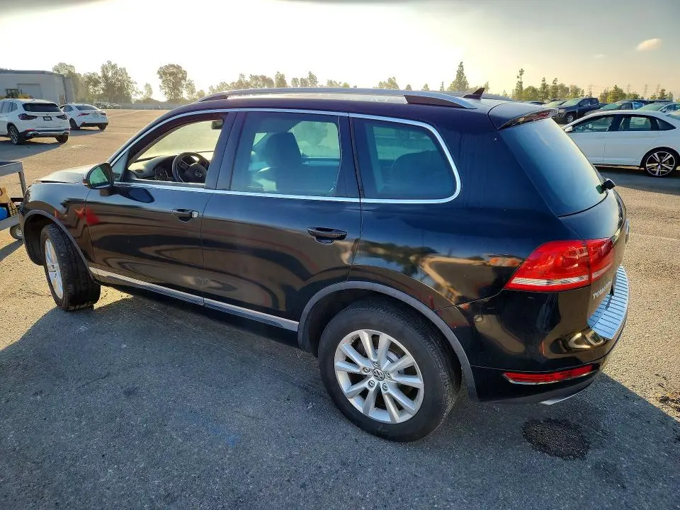 2014 VOLKSWAGEN TOUAREG V6  