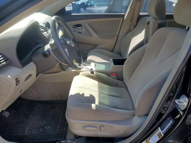 2010 TOYOTA CAMRY LE  