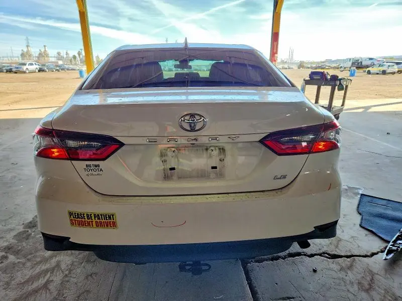 2022 TOYOTA CAMRY LE  