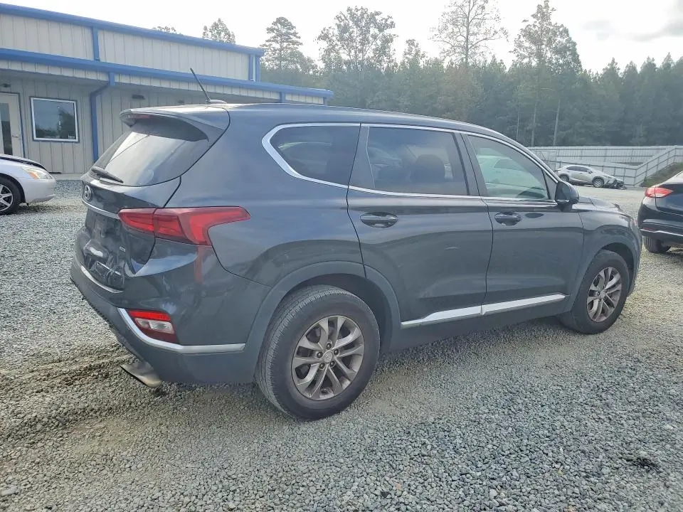 2020 HYUNDAI SANTA FE SE  