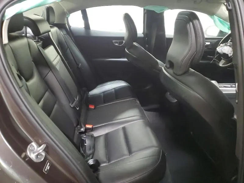 2024 VOLVO S60 CORE  