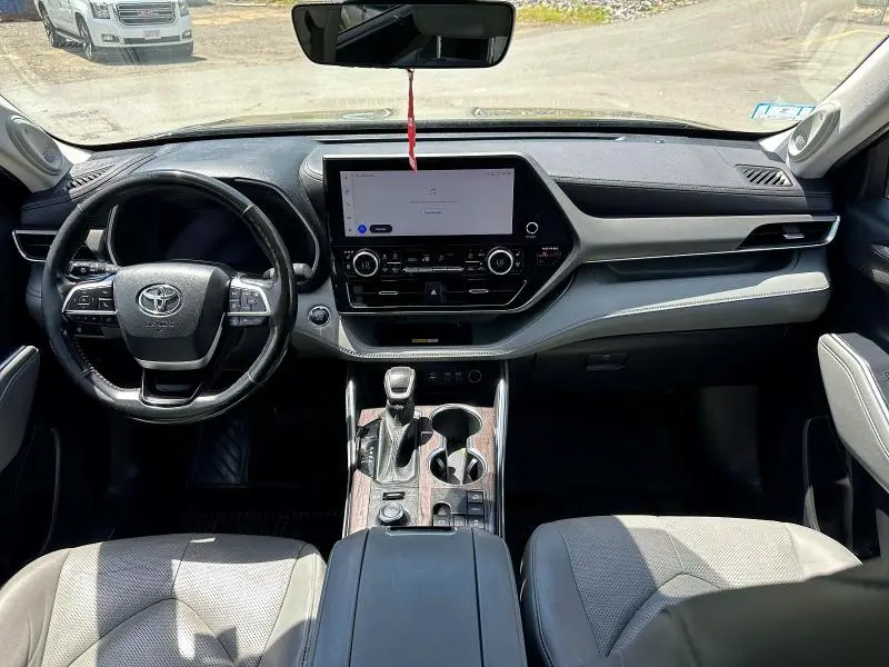 2023 TOYOTA HIGHLANDER LIMITED  