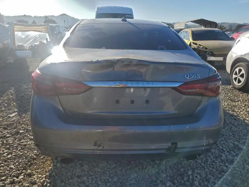 2018 INFINITI Q50 LUXE  