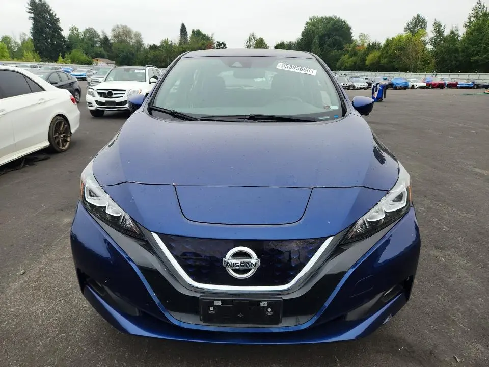 2021 NISSAN LEAF SV  