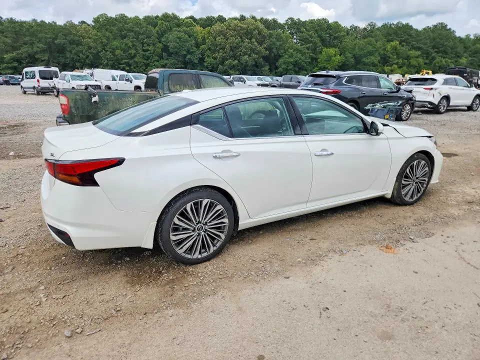 2024 NISSAN ALTIMA SL  