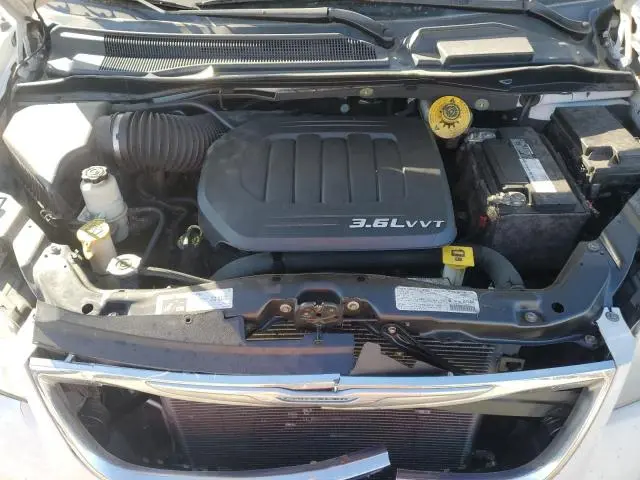 2013 CHRYSLER TOWN & COUNTRY TOURING  