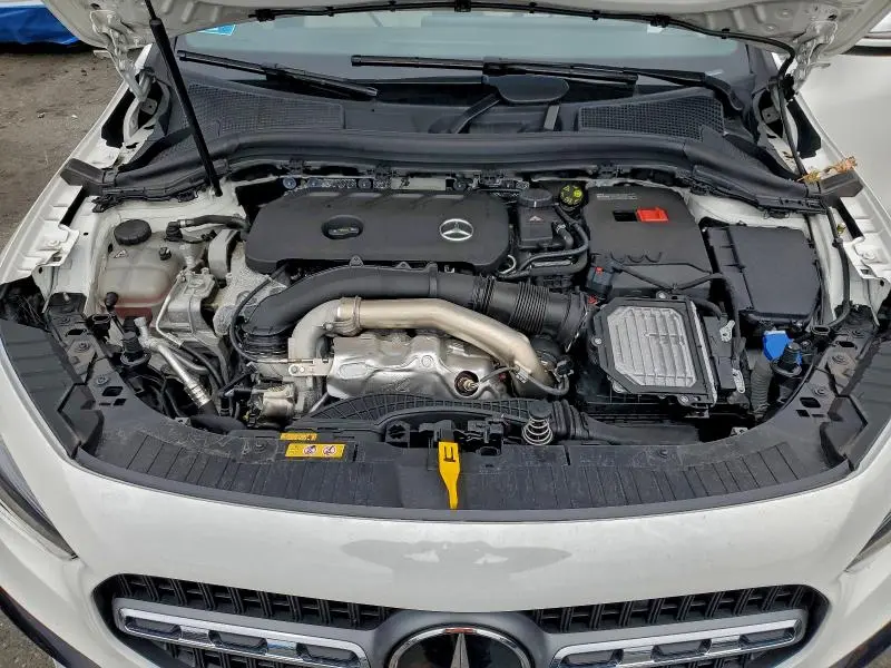 2025 MERCEDES-BENZ GLA 250 4MATIC  