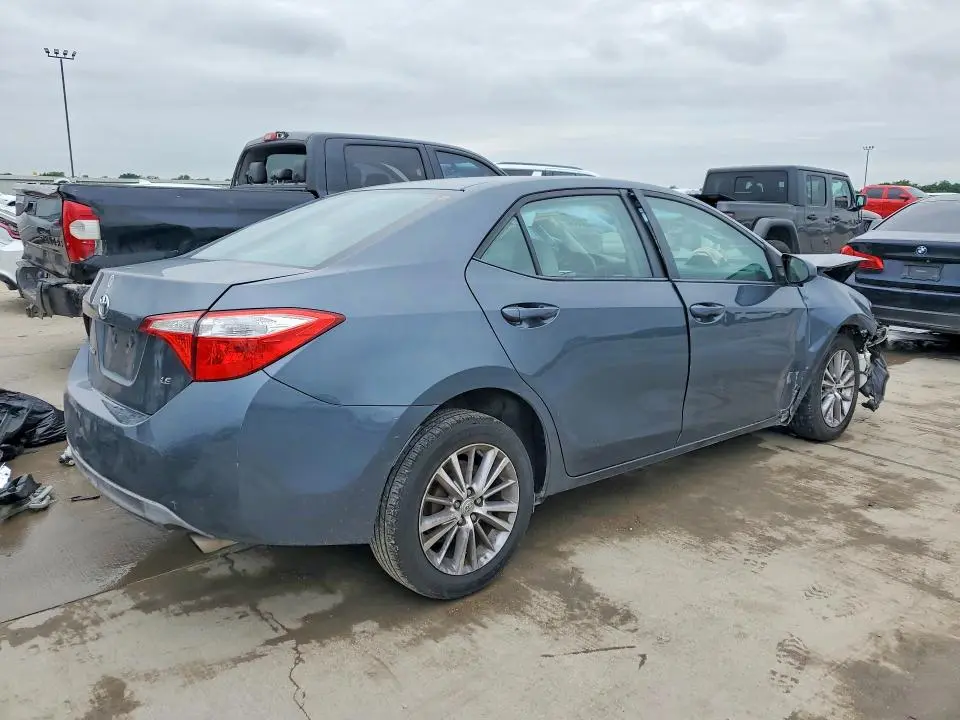 2015 TOYOTA COROLLA LE PLUS  