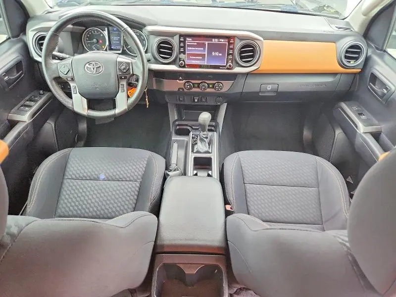 2020 TOYOTA TACOMA SR5 V6  