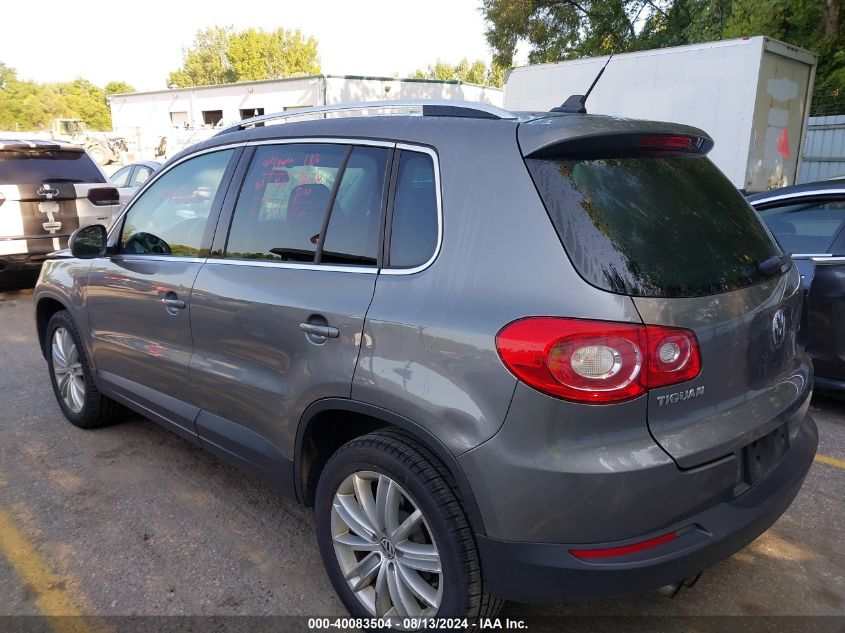 2010 VOLKSWAGEN TIGUAN SE