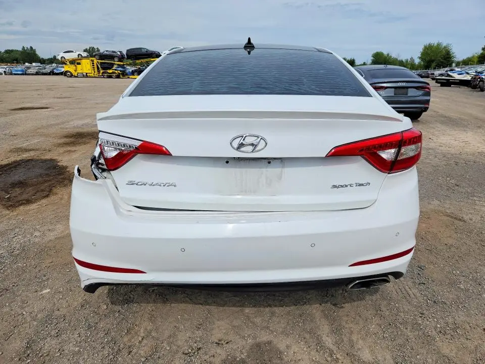 2016 HYUNDAI SONATA SPORT  
