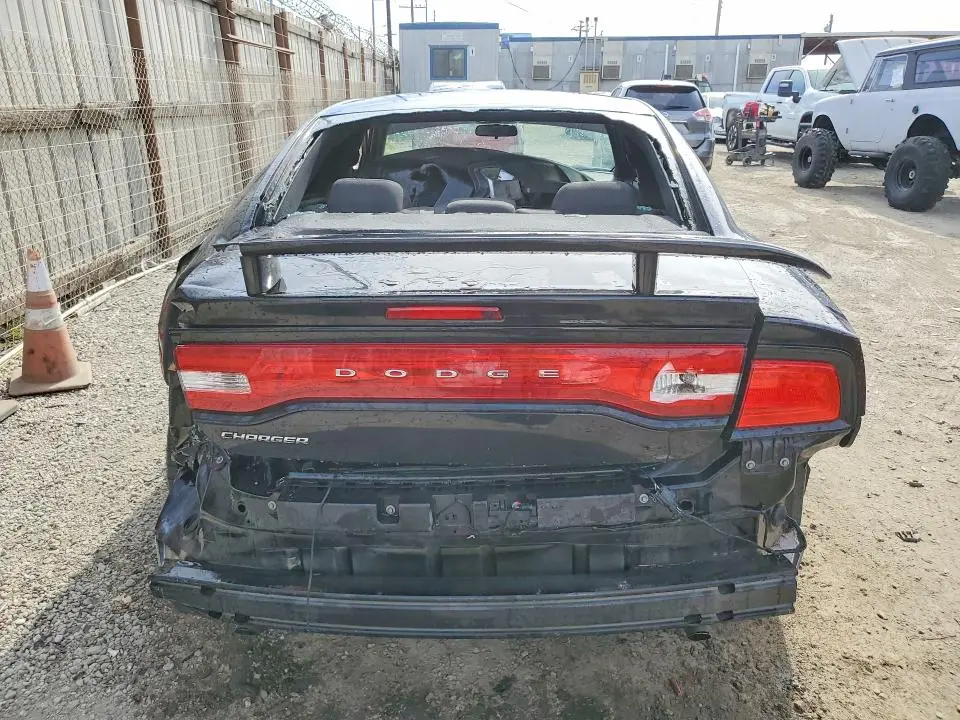 2012 DODGE CHARGER SE  