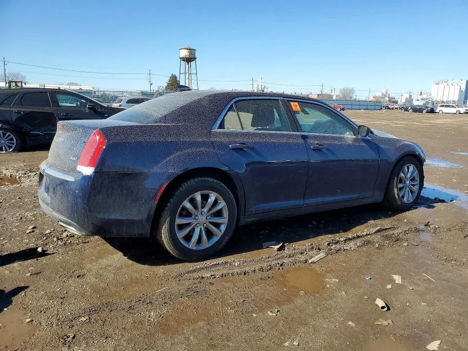 2016 CHRYSLER 300 LIMITED  