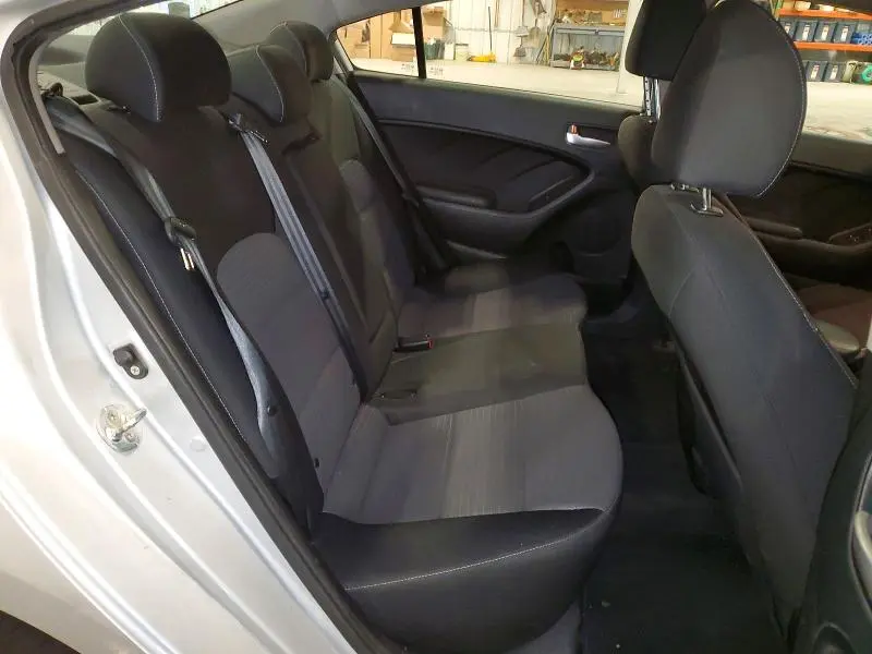 2017 KIA FORTE LX  