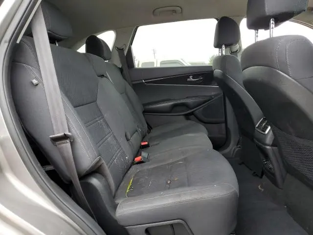 2018 KIA SORENTO LX  