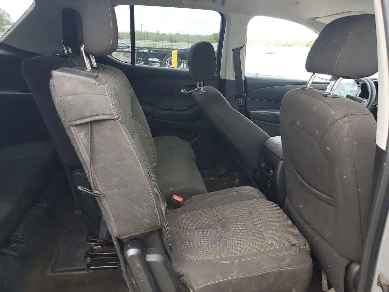 2018 CHEVROLET TRAVERSE LS  