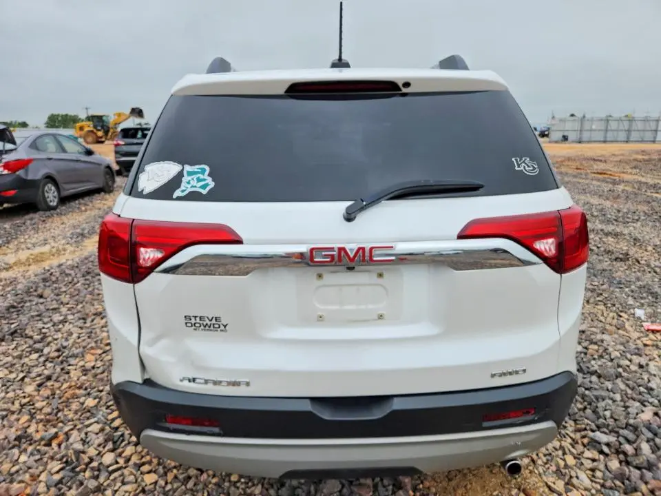 2017 GMC ACADIA SLE  