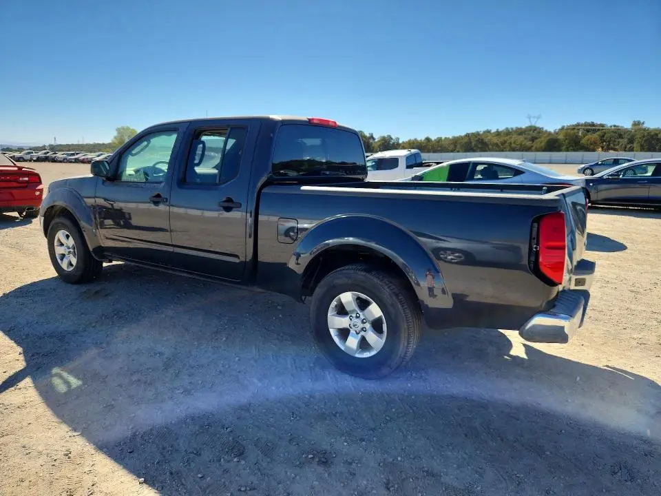 2010 NISSAN FRONTIER SE V6  
