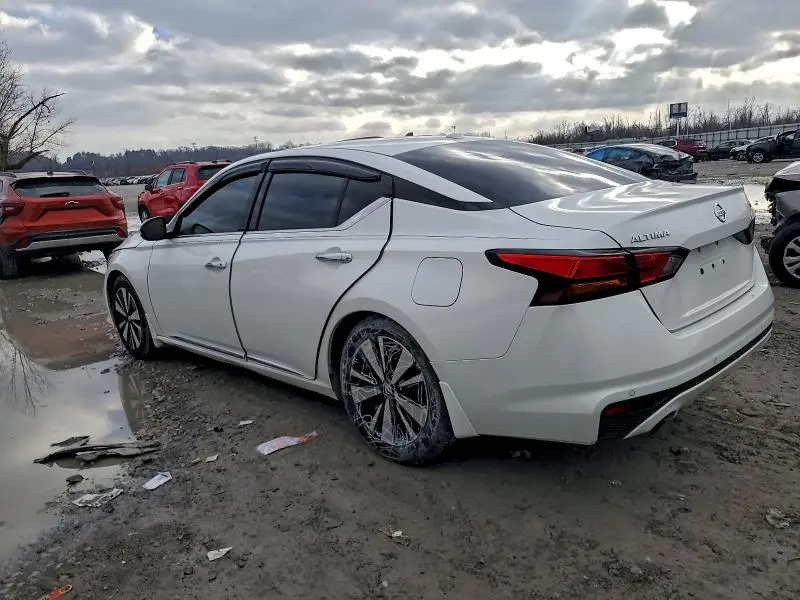 2019 NISSAN ALTIMA SV  
