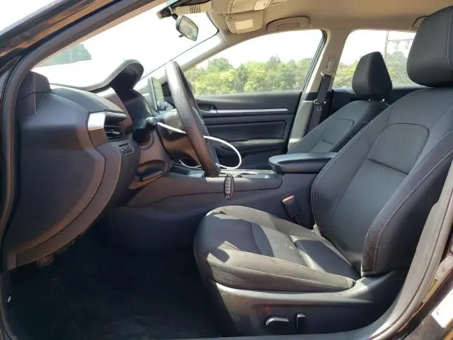 2022 NISSAN ALTIMA SV  