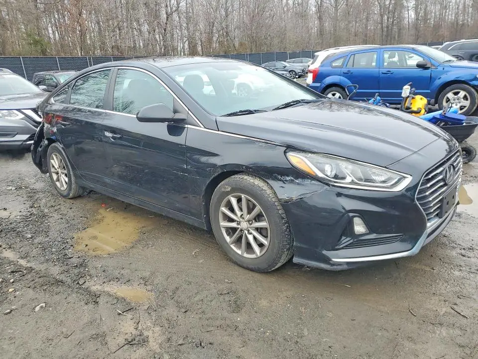 2018 HYUNDAI SONATA SE  