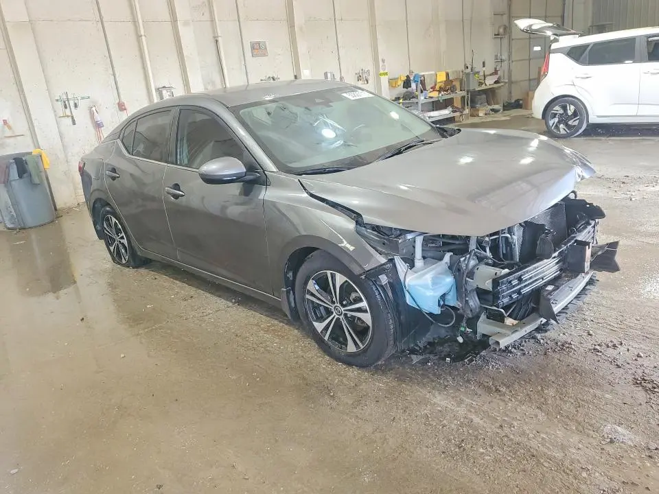 2022 NISSAN SENTRA SV  