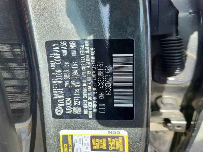 2025 HYUNDAI ELANTRA SE  