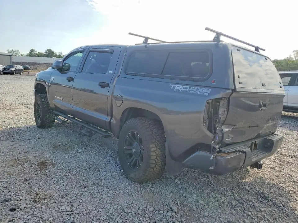 2018 TOYOTA TUNDRA CREWMAX SR5  