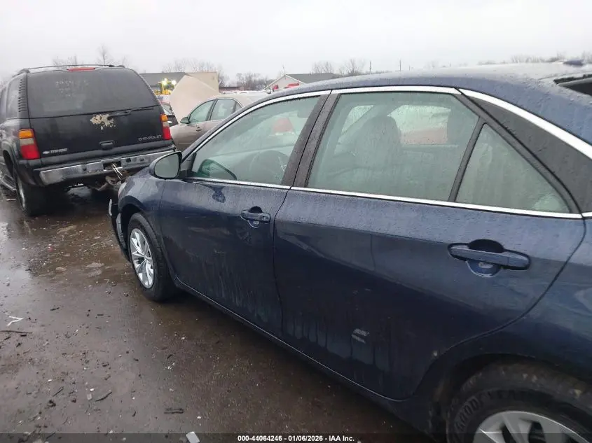 2017 TOYOTA CAMRY LE