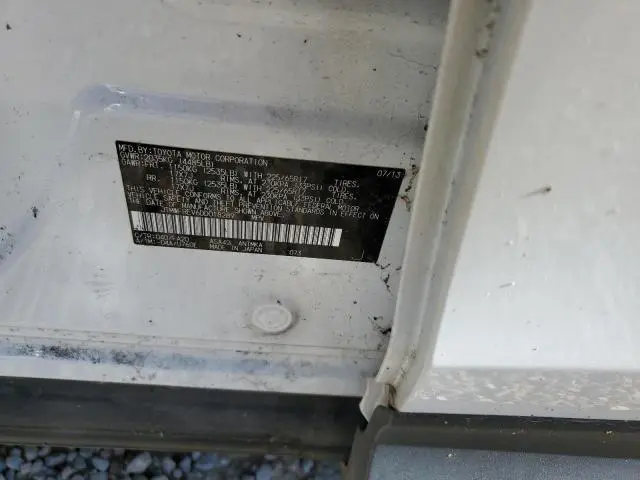 2013 TOYOTA RAV4 XLE