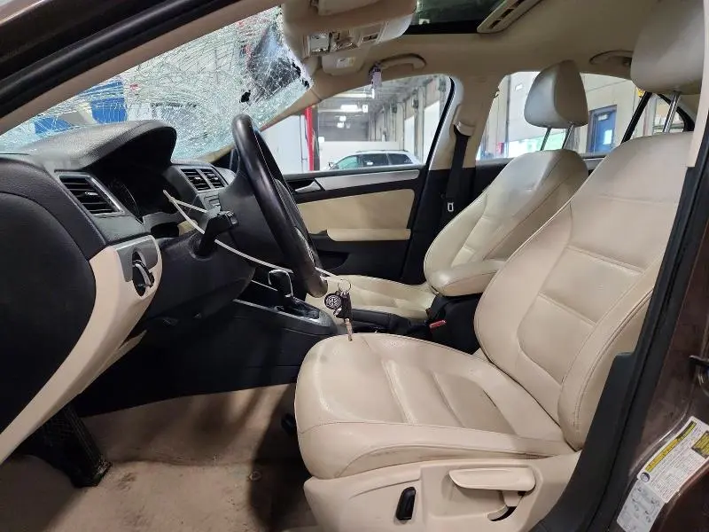 2014 VOLKSWAGEN JETTA SE  