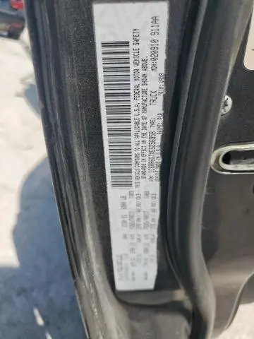 2016 RAM 1500 SLT
