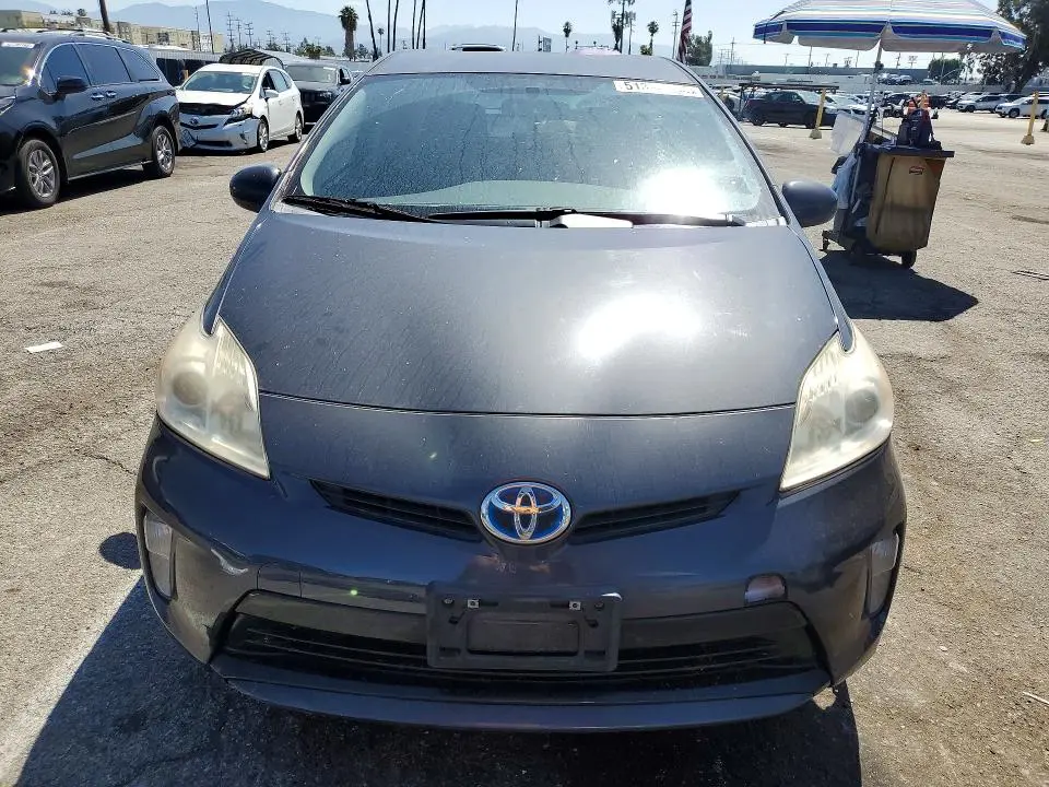 2013 TOYOTA PRIUS TWO  