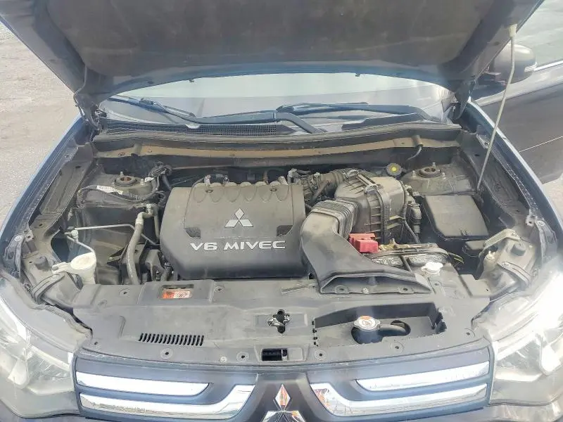 2014 MITSUBISHI OUTLANDER GT  