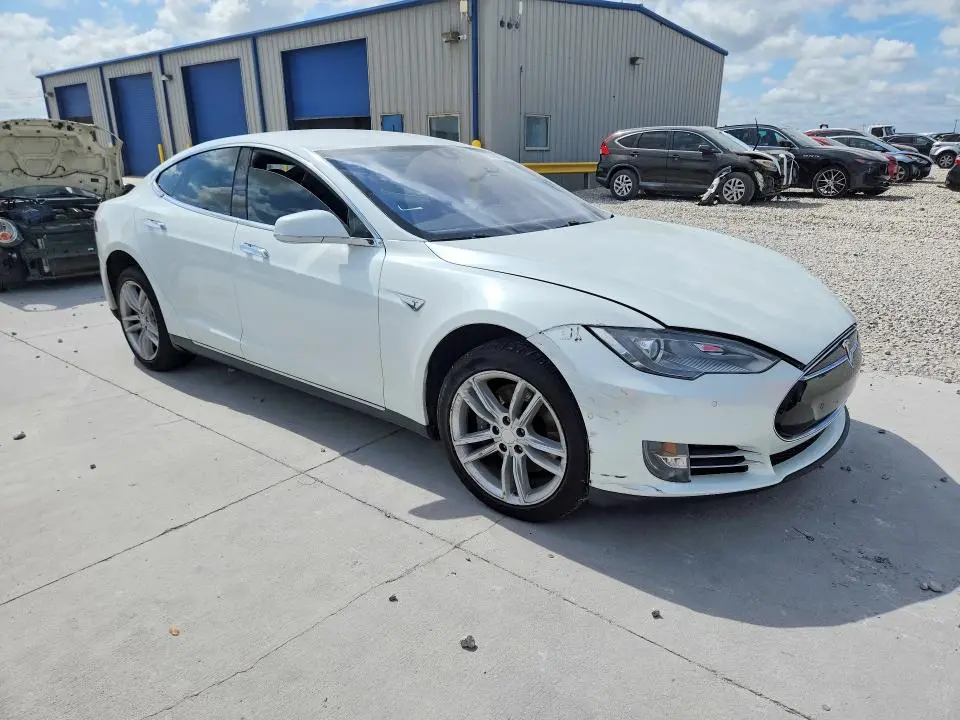 2014 TESLA MODEL S   