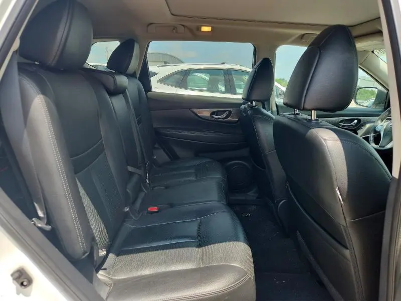 2016 NISSAN ROGUE SL  