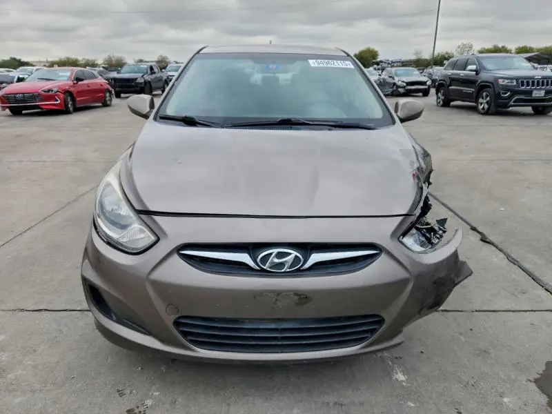 2013 HYUNDAI ACCENT GLS  