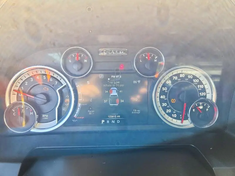2016 RAM 1500 SPORT  