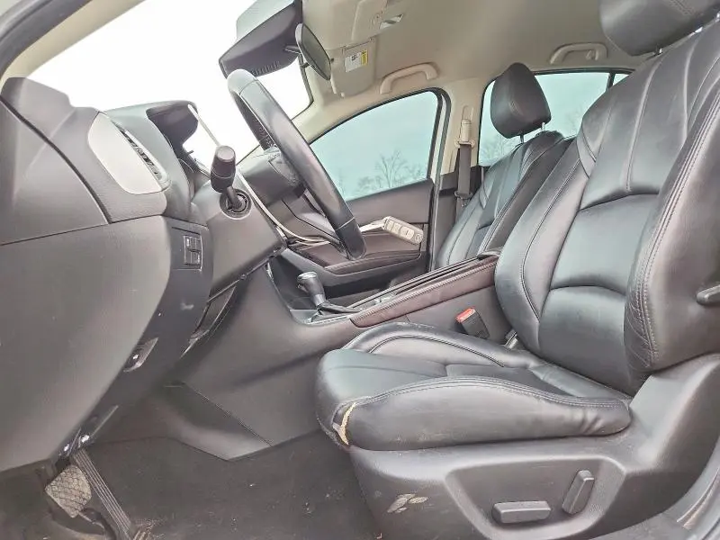 2017 MAZDA 3 TOURING  